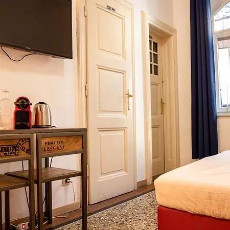 Bolzano Rooms-3