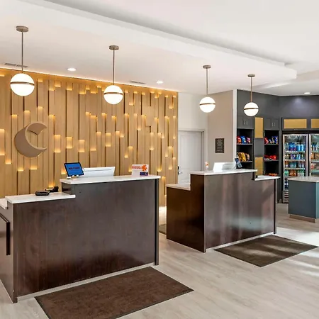 Comfort Inn & Suites Verona At Turning Stone Resort Casino-2