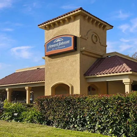 Howard Johnson By Wyndham Sacramento Downtown-2