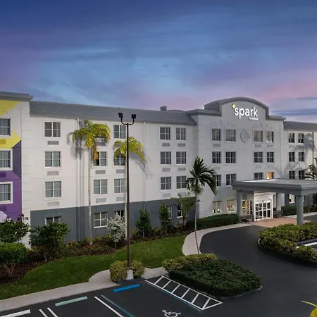 Spark By Hilton Miami Doral-3