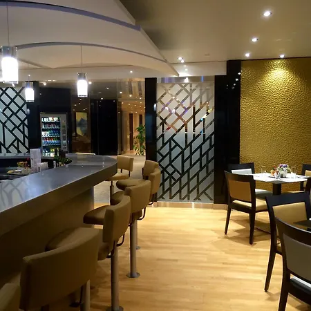 Nash Airport Hotel-3