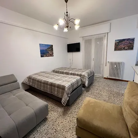 Macloud Pub B&B-3