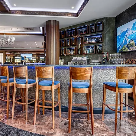 Vilnius Park Plaza Hotel & Spa, Restaurant, Conference & Banquet Center-3