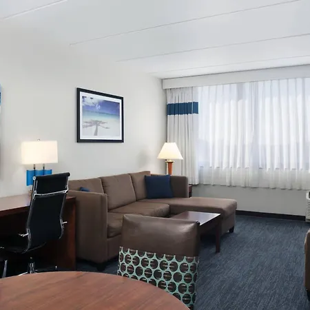 Four Points By Sheraton Fort Lauderdale Airport/Cruise Port-3