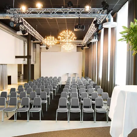 Courtyard By Marriott Stockholm Kungsholmen-2