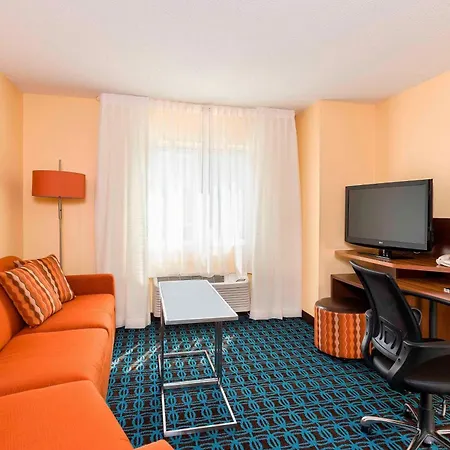 Fairfield Inn & Suites Holland-2