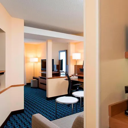 Fairfield Inn And Suites By Marriott Chicago St. Charles-3