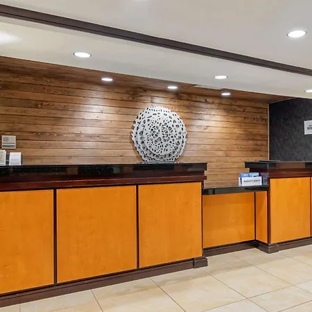 Fairfield Inn & Suites By Marriott Commerce-3
