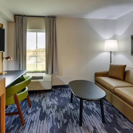 Fairfield Inn & Suites Southport-2