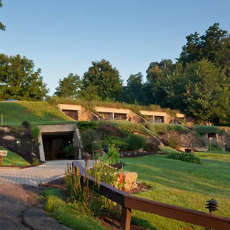 The Inn At Honey Run Millersburg-3