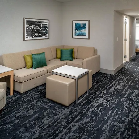 Delta Hotels By Marriott Huntington Downtown-3
