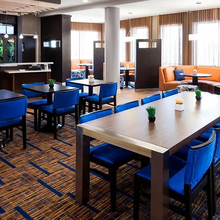 Courtyard By Marriott Houston North/Shenandoah-3