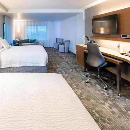 Courtyard By Marriott St. Augustine Beach-3