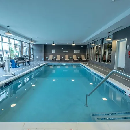 Courtyard By Marriott Toledo West-3