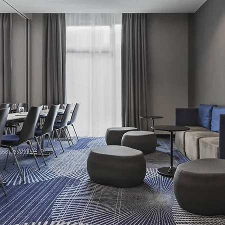 Courtyard By Marriott Hamburg City-2