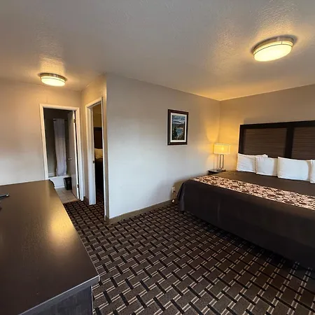 Beverly Lodge-2