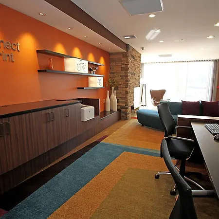 Fairfield Inn & Suites By Marriott London-2