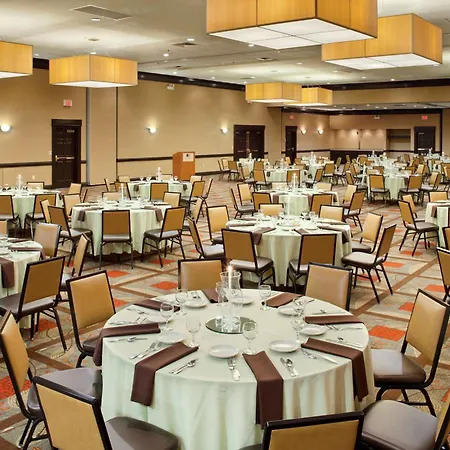 Wyndham Columbus-2