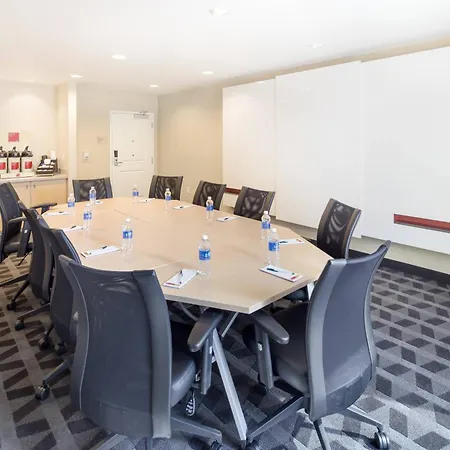Towneplace Suites By Marriott Portland Vancouver-3