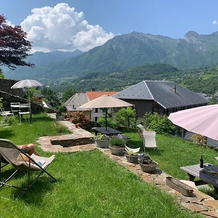 Au Cheval Blanc - appartements et chambres d'hôtes-2