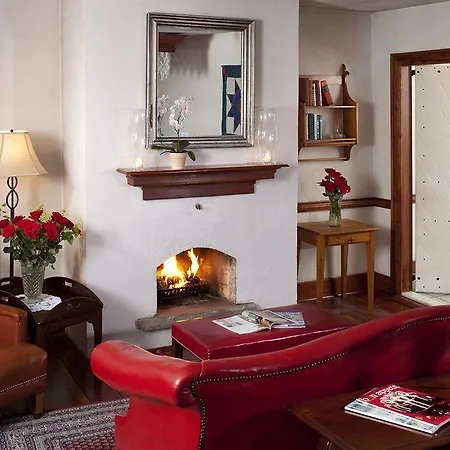 Historic Smithton Inn-3
