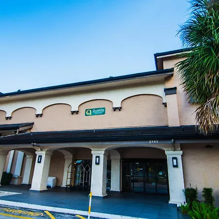 Quality Inn & Suites By The Parks-2