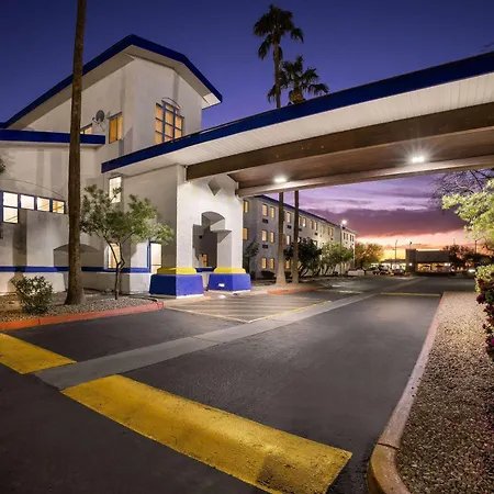 Days Inn & Suites By Wyndham Mesa Near Phoenix-3