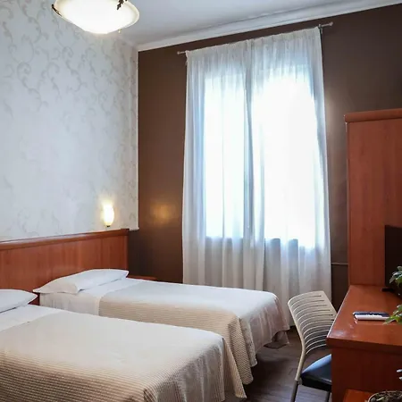 Hotel Universo-3