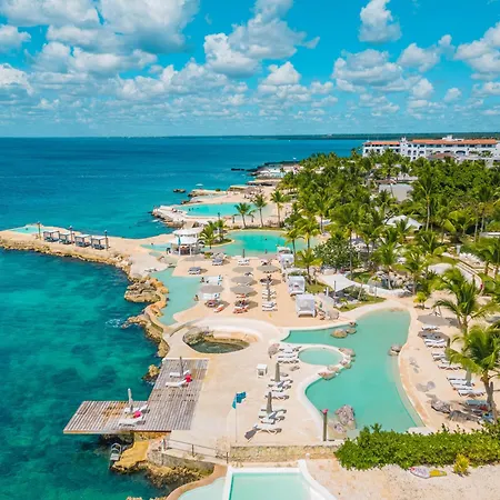 Tracadero Beach Club & Holidays Rentals-3
