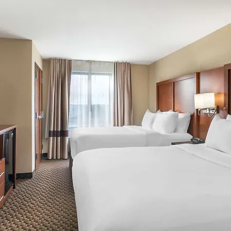 Comfort Suites Manhattan-2