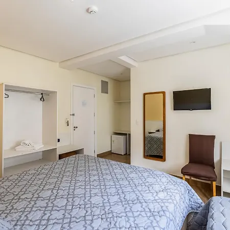 Hotel Erechim-3