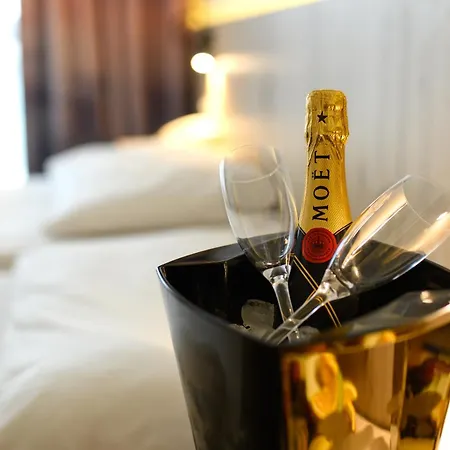 Akademia Hotel-2