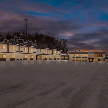 Econo Lodge Manistee-2