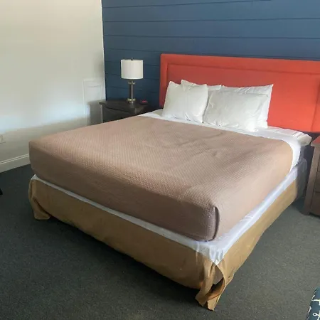 Flagship Inn-3