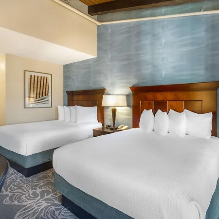 Best Western Plus Carpinteria Inn-2