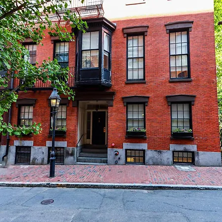 Charming & Stylish Studio On Beacon Hill #15-3