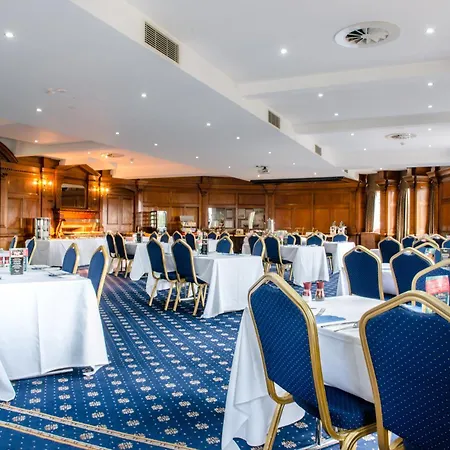 Royal Hotel Cardiff By Belvilla-2