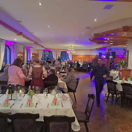 Hotel Wernerwald - Restaurant, Wellness, Events-3