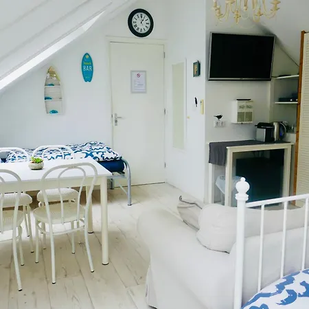 Silver Moon Bed & Breakfast-2