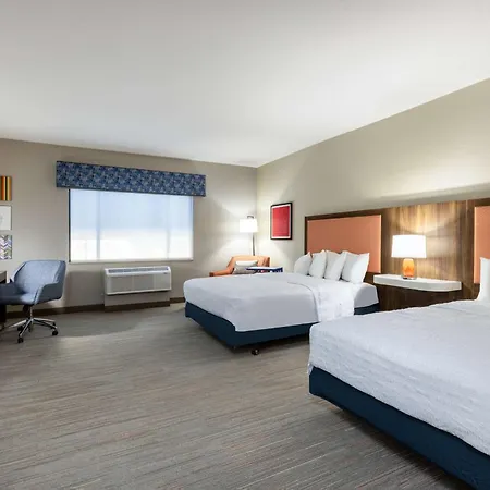 Hampton Inn & Suites Woodward-2