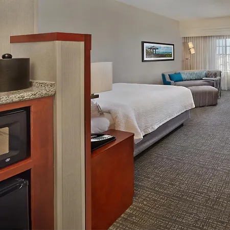 Courtyard By Marriott Stuart-3