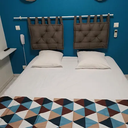 Carry Hotel-2