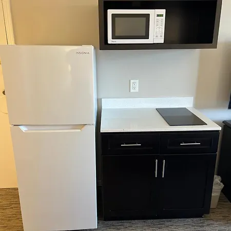 Value Suites Extended Stay - Arlington-3
