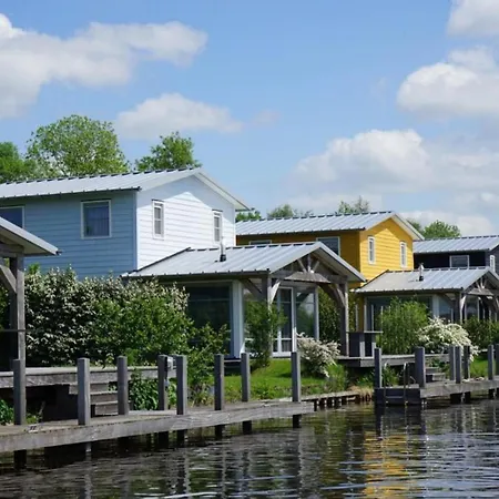 Waterresort Bodelaeke Giethoorn-3