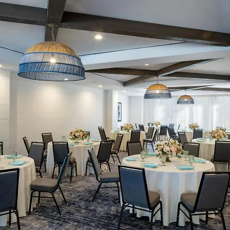 Delta Hotels By Marriott Jacksonville Deerwood-3