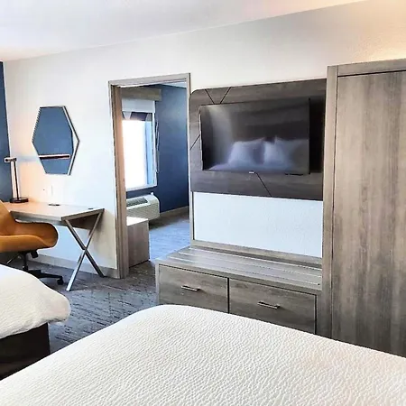 Holiday Inn Express Hotel & Suites Antigo By Ihg-2