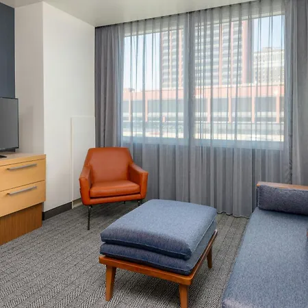 Courtyard By Marriott Buffalo Downtown/Canalside-2