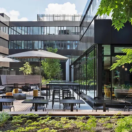 Courtyard By Marriott Freiburg-2