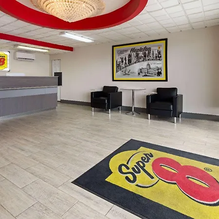 Super 8 By Wyndham Hazleton-3
