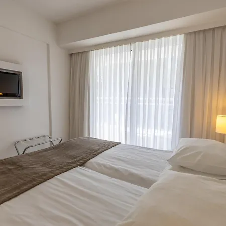 The Beachfront Hotel Adult Only 16 Plus-3